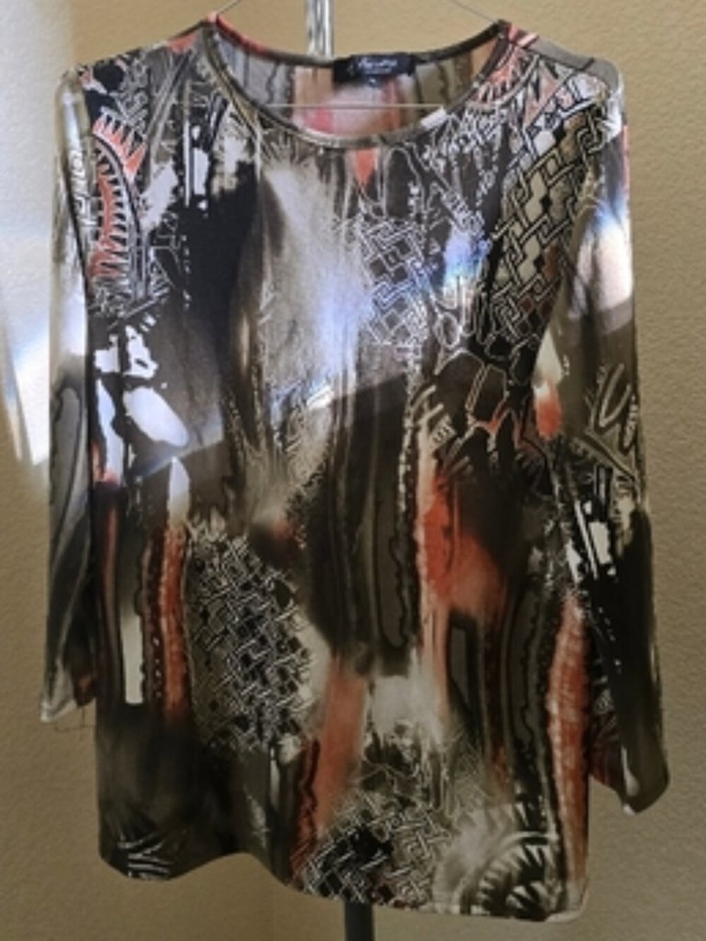Newme Apparel Pullover Patterned Long Sleeve Blouse